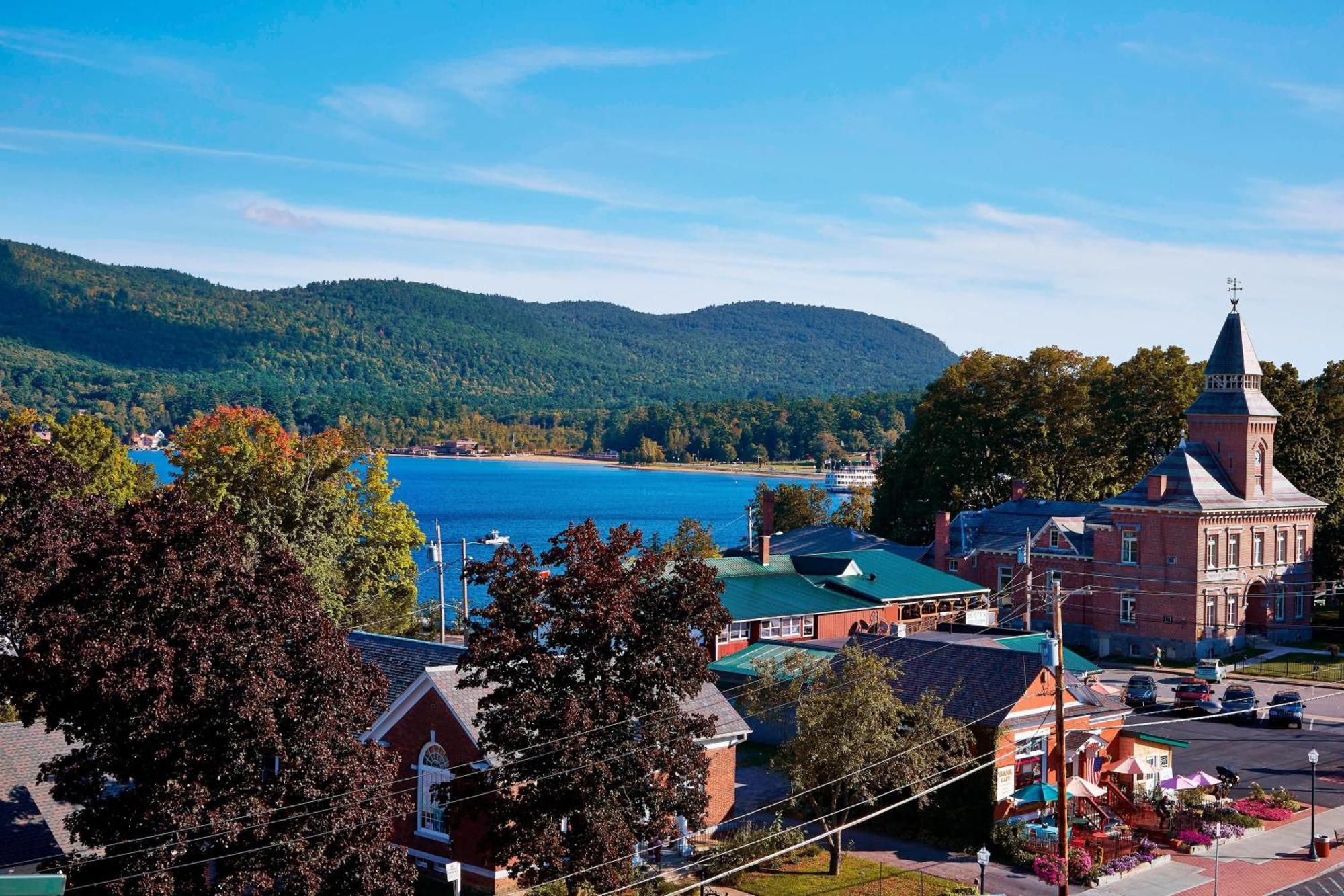 Courtyard By Marriott Lac George Extérieur photo