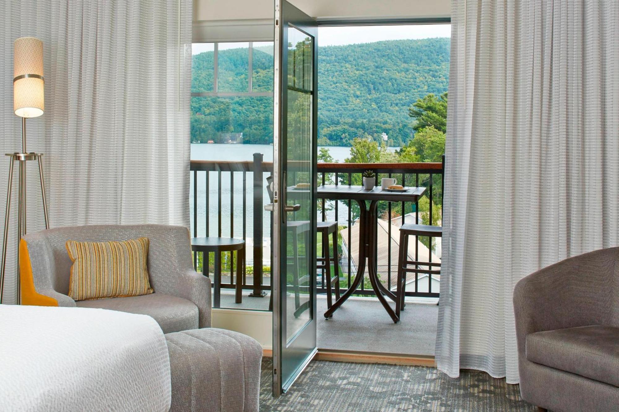 Courtyard By Marriott Lac George Extérieur photo