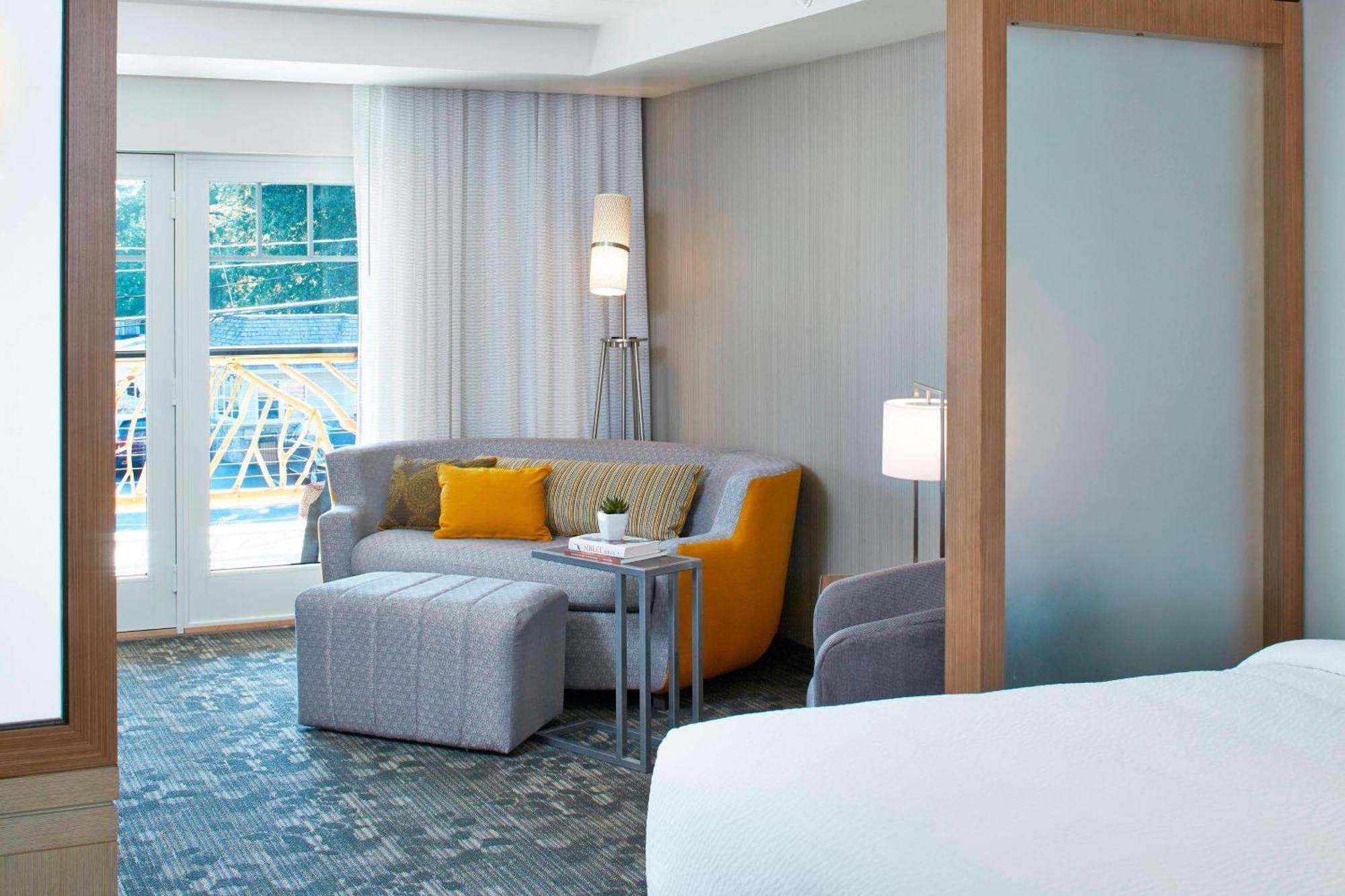 Courtyard By Marriott Lac George Extérieur photo