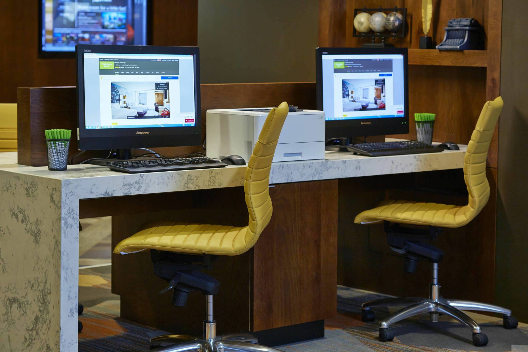 Courtyard By Marriott Lac George Extérieur photo