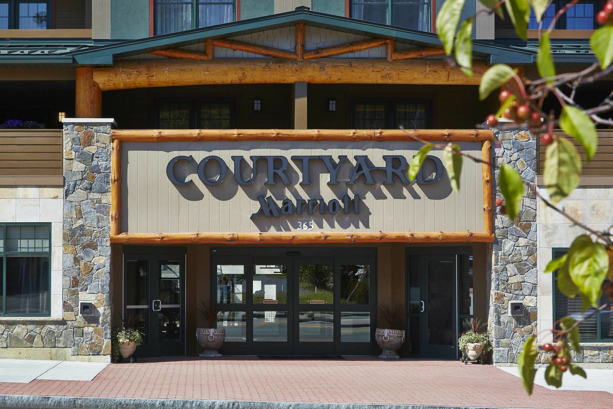Courtyard By Marriott Lac George Extérieur photo